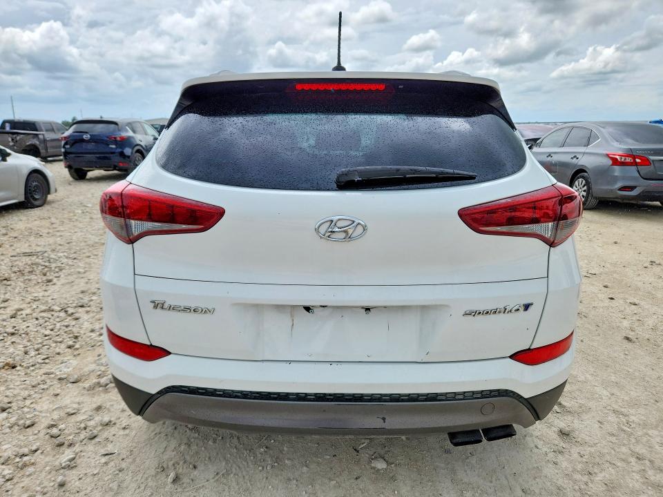2016 Hyundai Tucson მანქანა იყიდება აუქციონზე, vin: KM8J33A20GU069010, აუქციონის ნომერი: 56327686