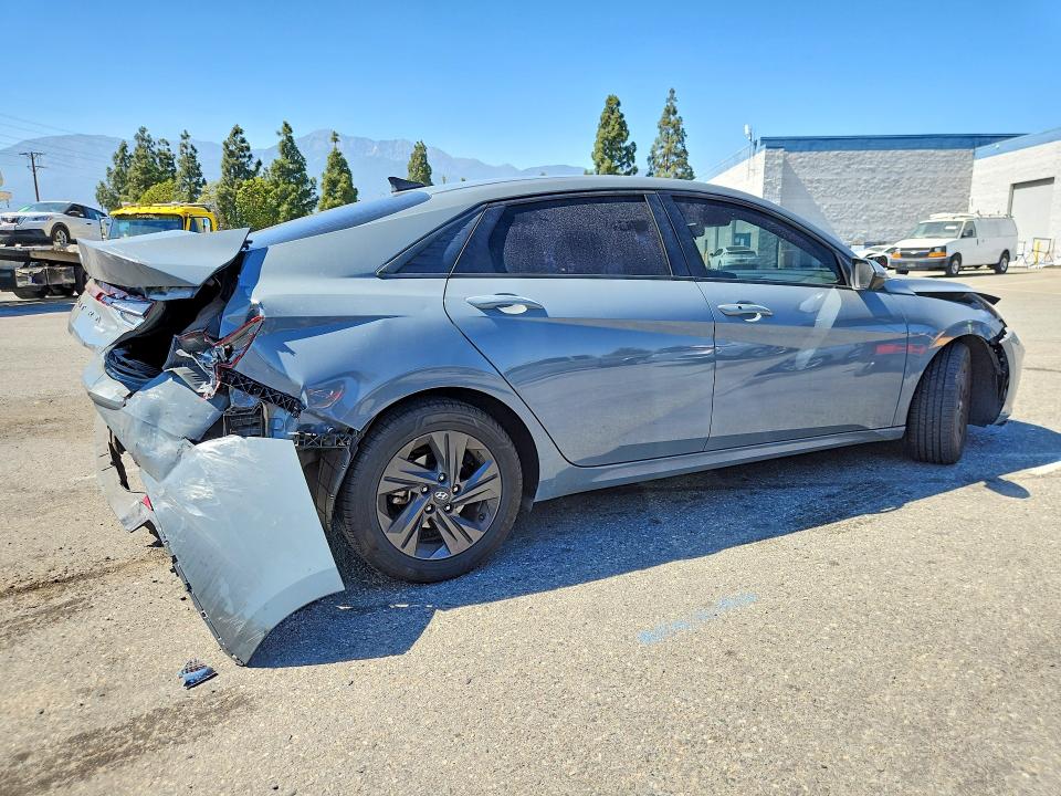 2021 Hyundai Elantra მანქანა იყიდება აუქციონზე, vin: KMHLM4AG8MU127335, აუქციონის ნომერი: 57970956