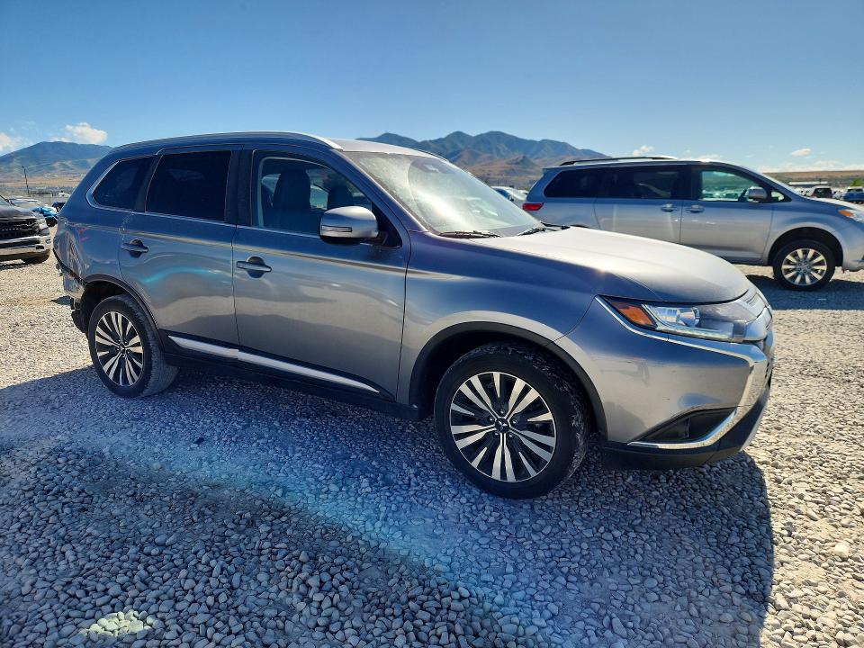 Продажа на аукционе авто 2020 Mitsubishi Outlander, vin: JA4AZ3A32LZ018563, номер лота: 56419336
