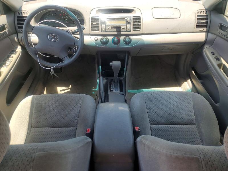 57025206 :رقم المزاد ، 4T1BE30K82U006147 vin ، 2002 Toyota Camry مزاد بيع