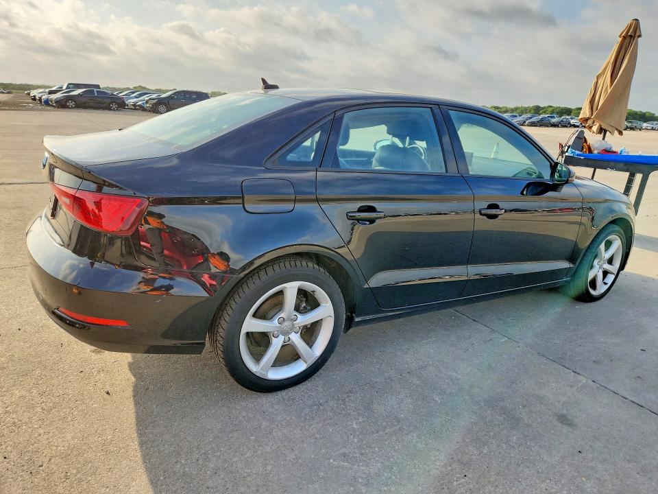 2015 Audi A3 მანქანა იყიდება აუქციონზე, vin: WAUACGFF4F1084968, აუქციონის ნომერი: 56485486
