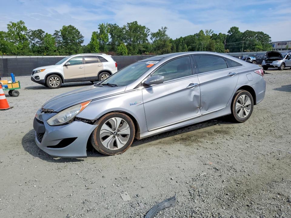 Auction sale of the 2015 Hyundai Sonata Hybrid, vin: KMHEC4A48FA119838, lot number: 56419906