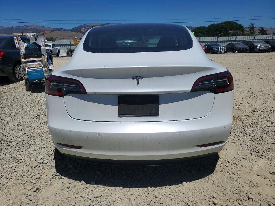 56666036 :رقم المزاد ، 5YJ3E1EA9MF876949 vin ، 2021 Tesla Model 3 مزاد بيع
