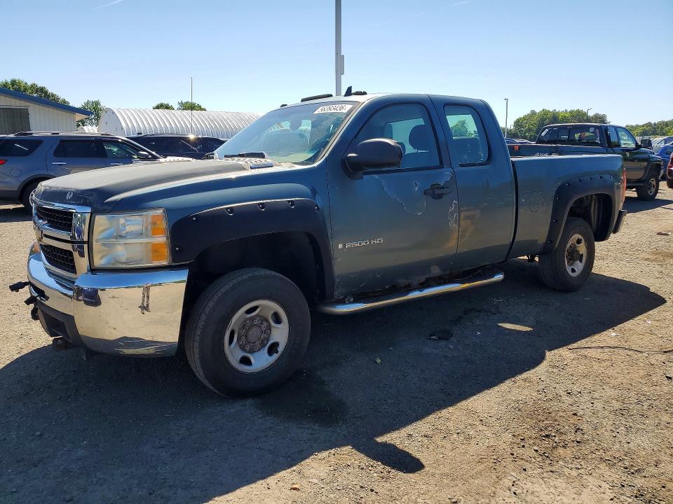 Auction sale of the 2008 Chevrolet Silverado, vin: 1GCHK29K18E129456, lot number: 56393436