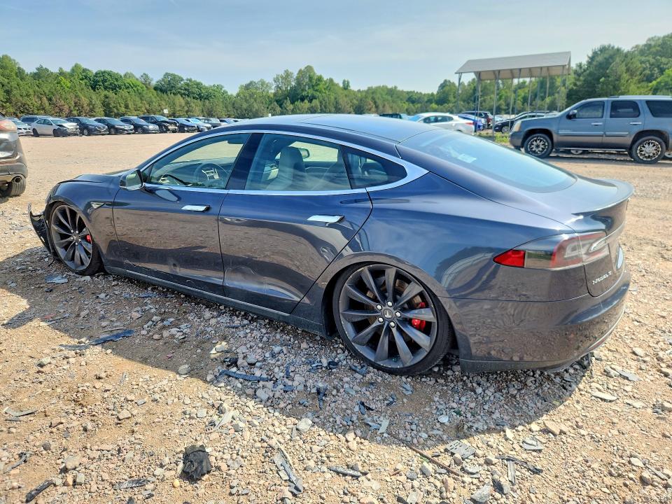 Продаж на аукціоні авто 2015 Tesla Model S, vin: 5YJSA4H27FFP78325, номер лоту: 56968156