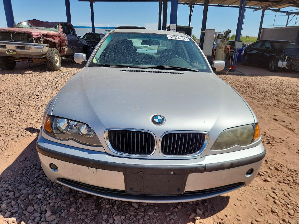 57026226 :رقم المزاد ، WBAEV33472PD00183 vin ، 2002 Bmw 325 مزاد بيع
