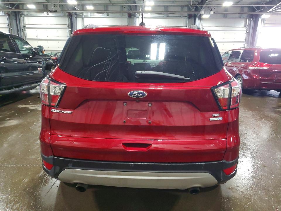 2018 Ford Escape მანქანა იყიდება აუქციონზე, vin: 1FMCU9GD7JUD21697, აუქციონის ნომერი: 58246476