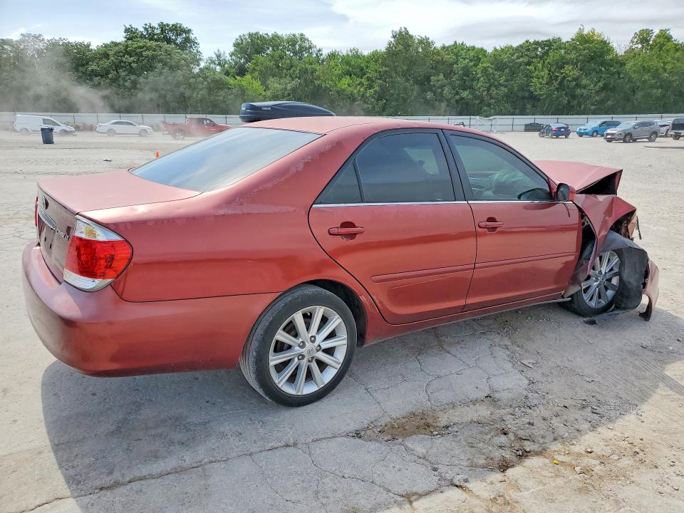 57897396 :رقم المزاد ، 4T1BE32K75U083285 vin ، 2005 Toyota Camry مزاد بيع