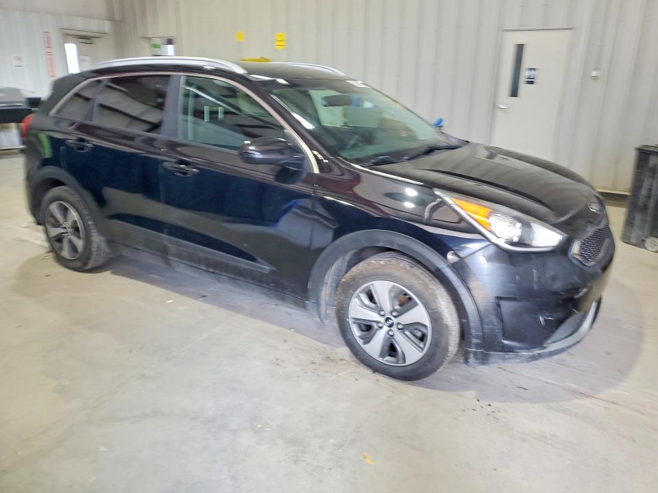 58697556 :رقم المزاد ، KNDCB3LC7H5049144 vin ، 2017 Kia Niro مزاد بيع