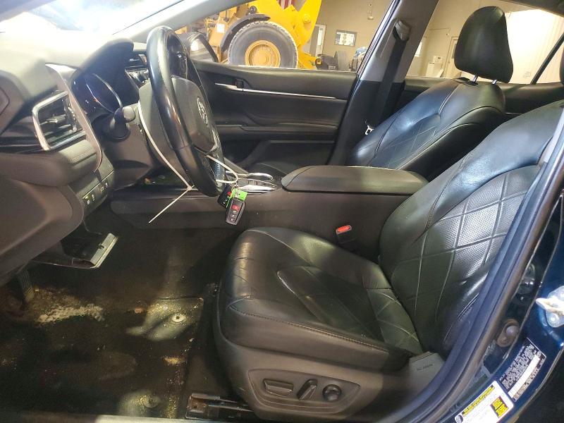58083596 :رقم المزاد ، 4T1B11HK0JU645576 vin ، 2018 Toyota Camry مزاد بيع