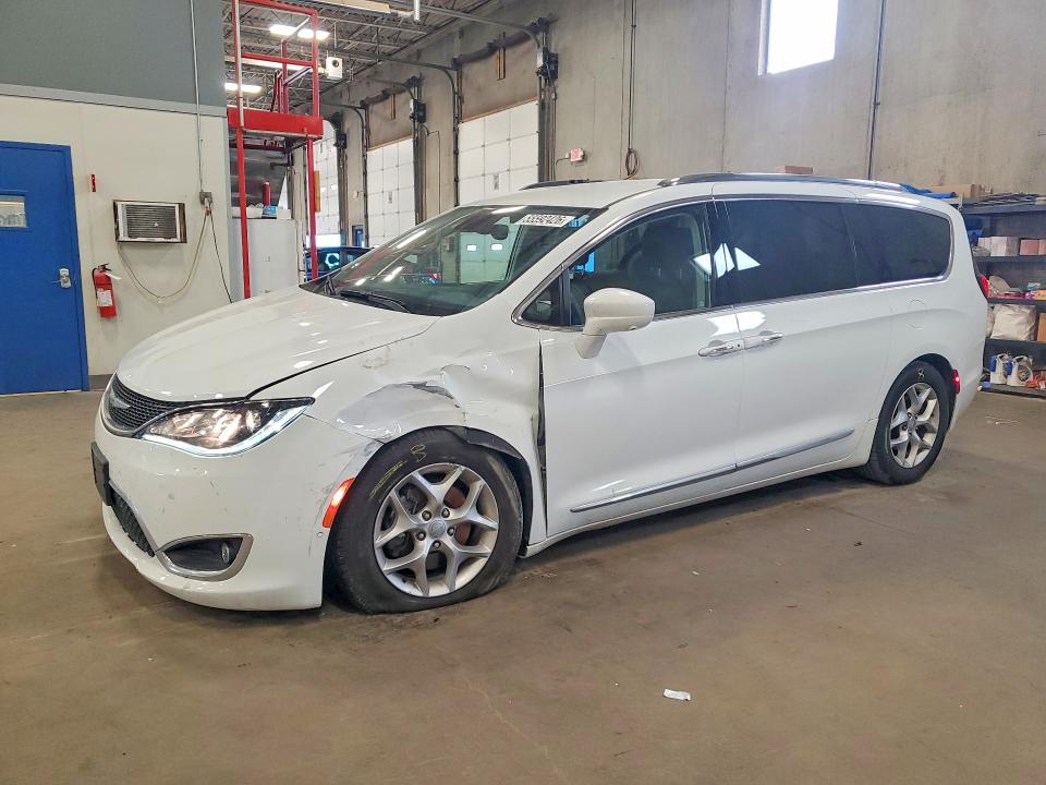 Auction sale of the 2018 Chrysler Pacifica, vin: 2C4RC1EG4JR293712, lot number: 55592426