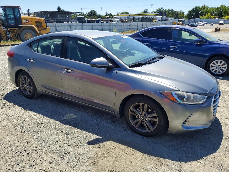Продажа на аукционе авто 2018 Hyundai Elantra, vin: 5NPD84LF8JH305929, номер лота: 55846336