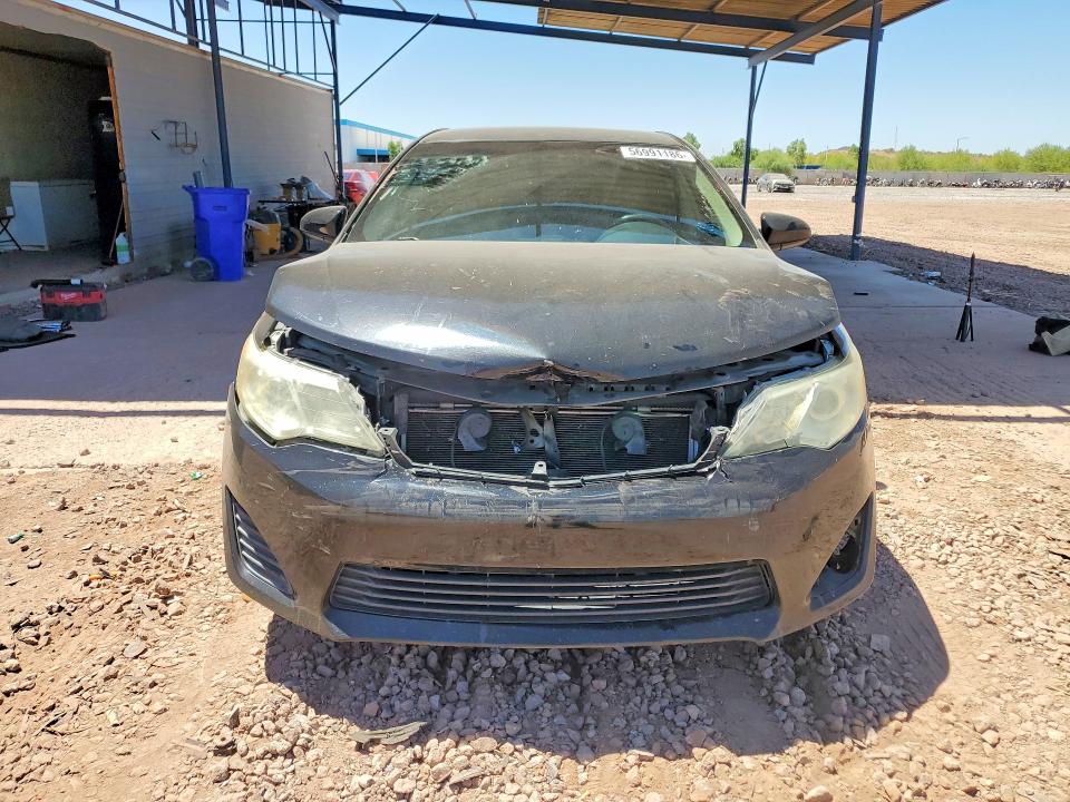 56991186 :رقم المزاد ، 4T4BF1FK7CR261677 vin ، 2012 Toyota Camry مزاد بيع