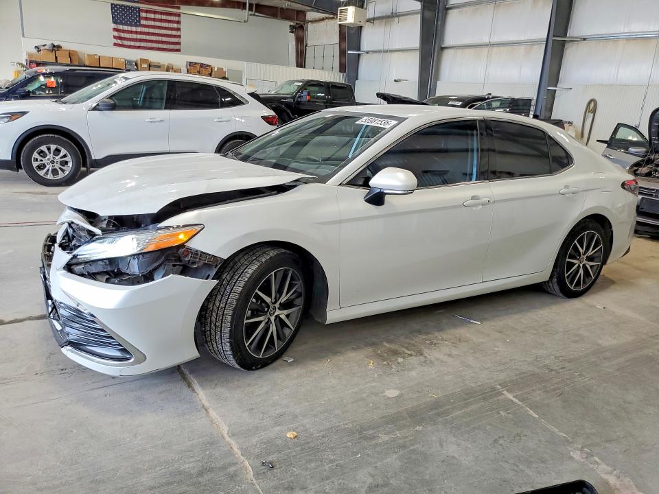 Aukcja sprzedaży 2022 Toyota Camry, vin: 4T1F31AK0NU585553, numer aukcji: 55981536