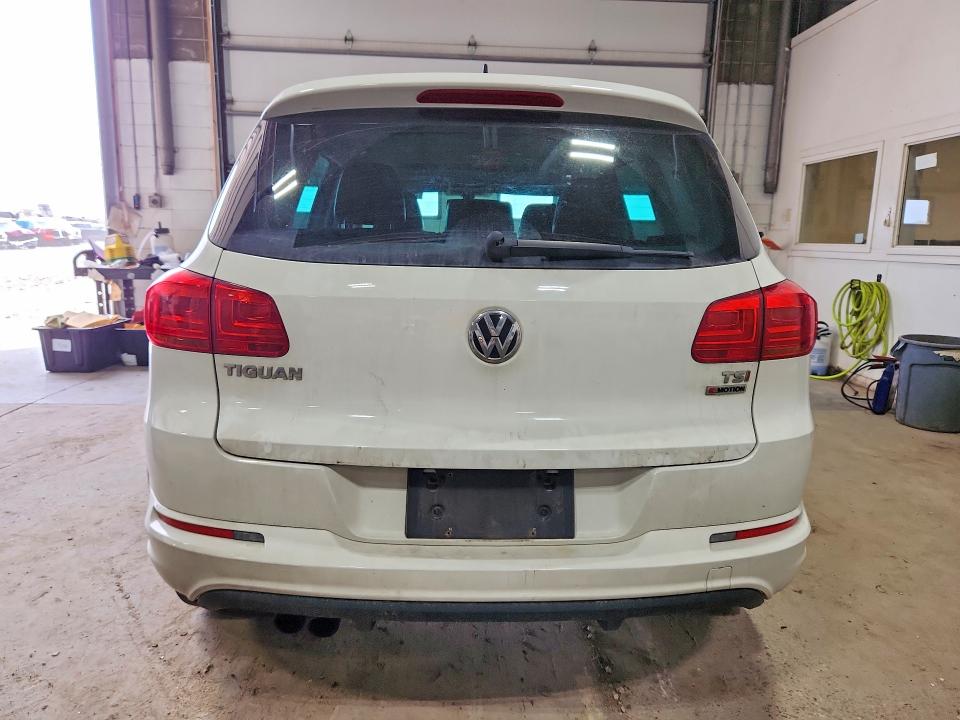 56361536 :رقم المزاد ، WVGUV7AX1HW509056 vin ، 2017 Volkswagen Tiguan مزاد بيع