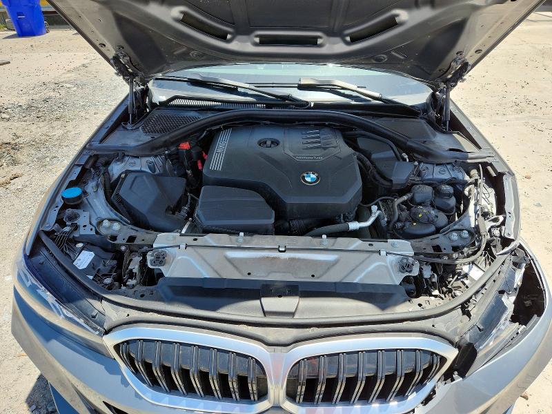 59379606 :رقم المزاد ، 3MW69FF01R8E82228 vin ، 2024 Bmw 330i مزاد بيع