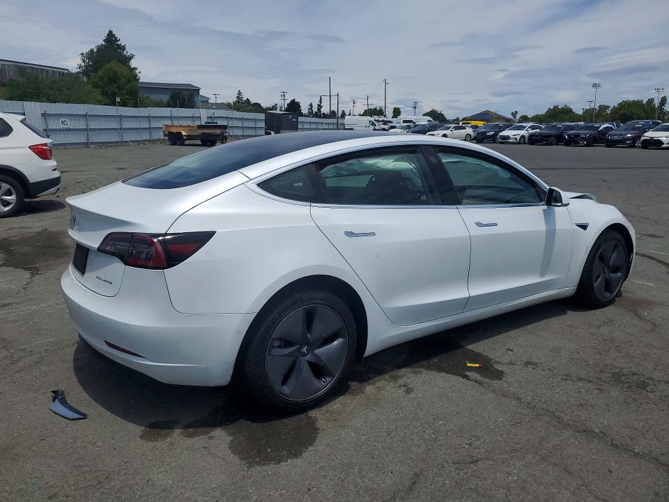 56780626 :رقم المزاد ، 5YJ3E1EB2LF650047 vin ، 2020 Tesla Model 3 مزاد بيع
