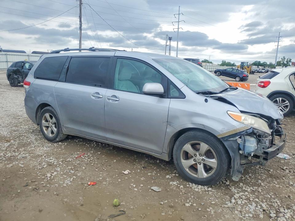 Aukcja sprzedaży 2011 Toyota Sienna, vin: 5TDKK3DC0BS158833, numer aukcji: 58651726