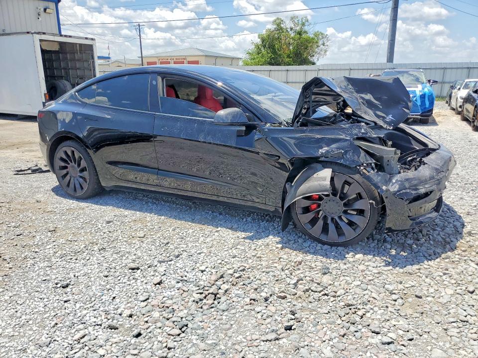 57777866 :رقم المزاد ، 5YJ3E1EC5NF123535 vin ، 2022 Tesla Model 3 مزاد بيع