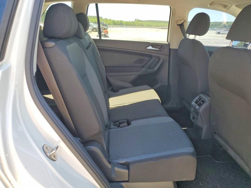 2018 Volkswagen Tiguan მანქანა იყიდება აუქციონზე, vin: 3VV1B7AX7JM009510, აუქციონის ნომერი: 56053026