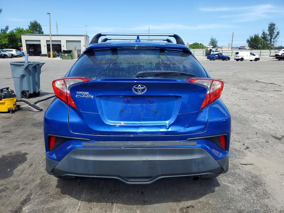 57740516 :رقم المزاد ، NMTKHMBX0NR142189 vin ، 2022 Toyota C-hr مزاد بيع