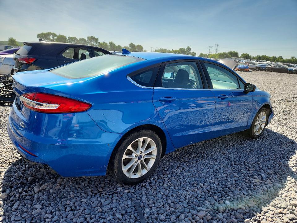 2020 Ford Fusion მანქანა იყიდება აუქციონზე, vin: 3FA6P0LU9LR162661, აუქციონის ნომერი: 55711896