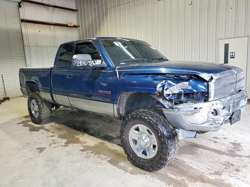 55676126 :رقم المزاد ، 1B7KF23671J291661 vin ، 2001 Dodge Ram 2500 مزاد بيع