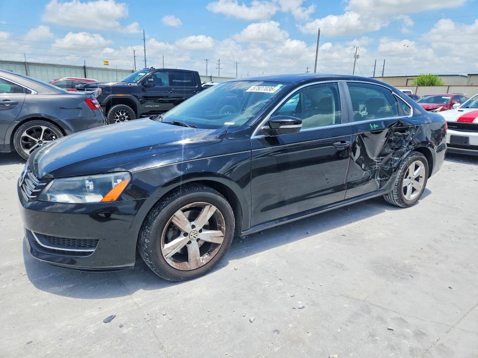 2013 Volkswagen Passat მანქანა იყიდება აუქციონზე, vin: 1VWBH7A39DC002916, აუქციონის ნომერი: 57827036