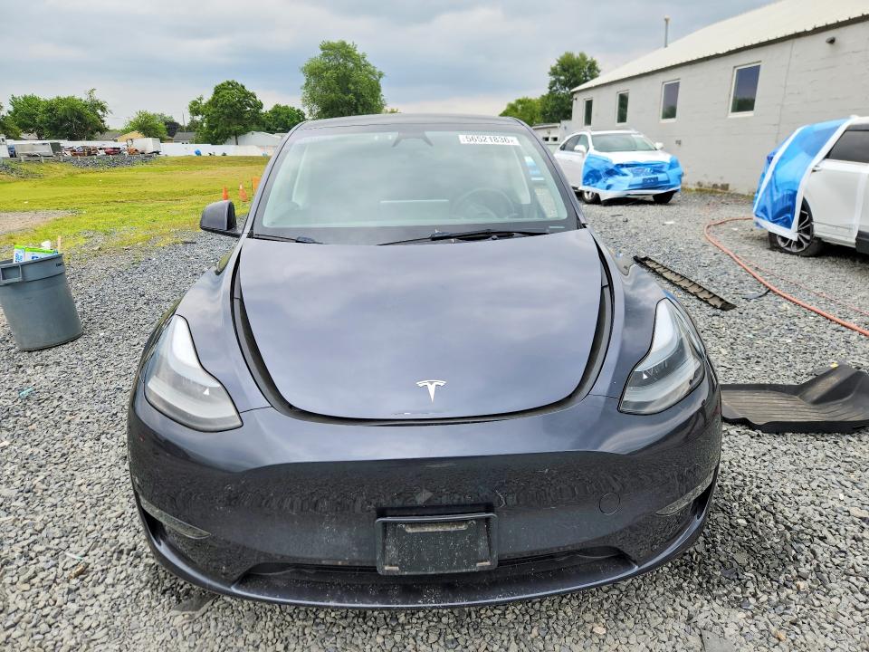 2024 Tesla Model Y მანქანა იყიდება აუქციონზე, vin: 7SAYGDEE5RA283102, აუქციონის ნომერი: 56521836