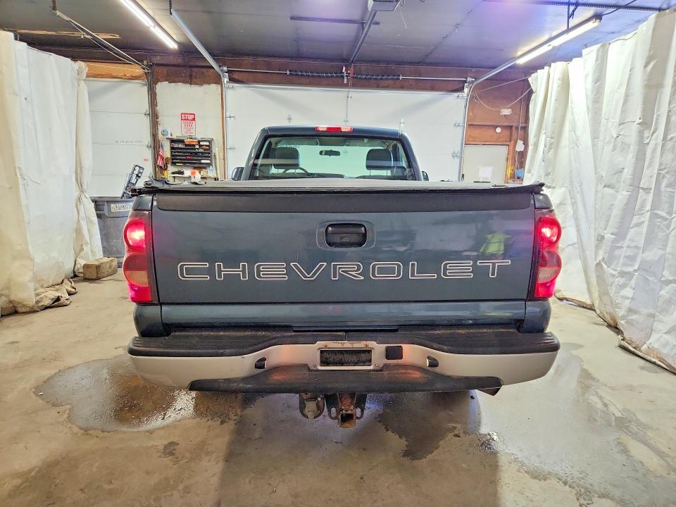 57570106 :رقم المزاد ، 1GCHK24U96E121756 vin ، 2006 Chevrolet Silverado مزاد بيع
