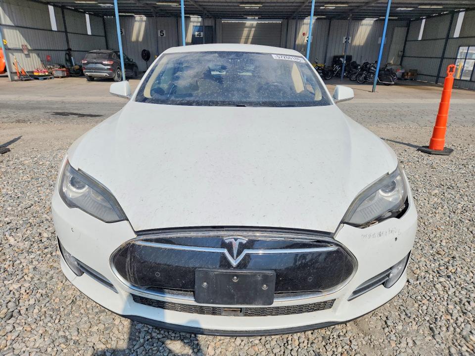 57266186 :رقم المزاد ، 5YJSA1S19EFP60860 vin ، 2014 Tesla Model S مزاد بيع