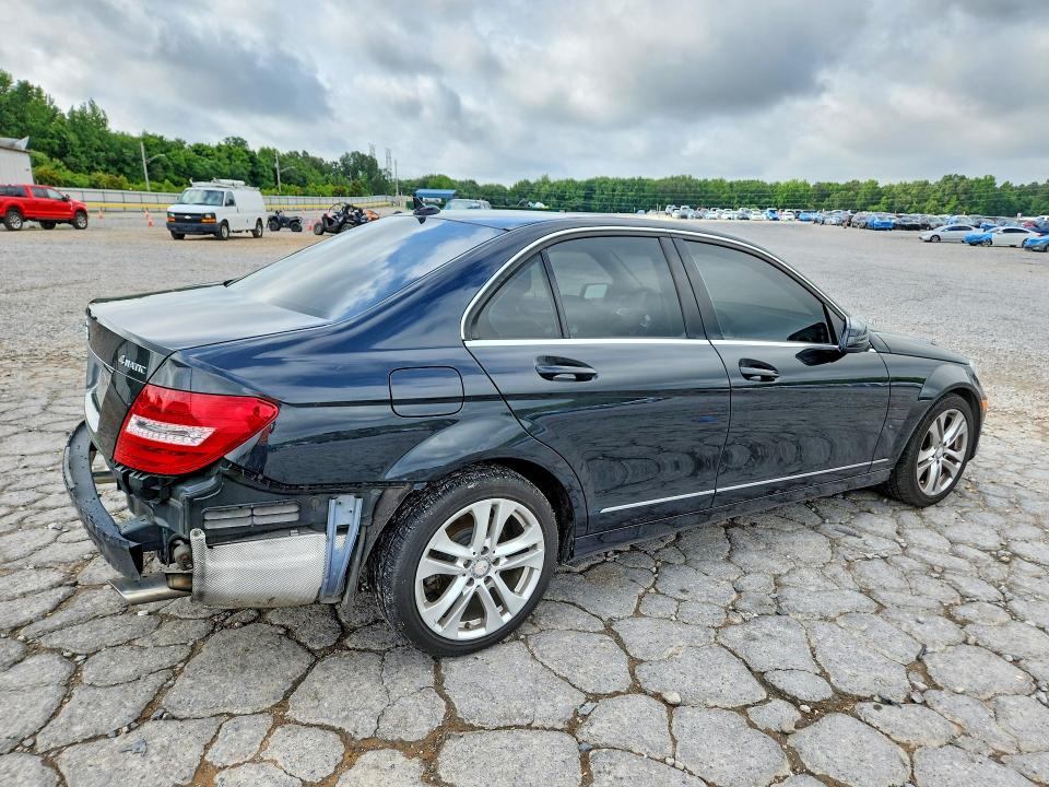 2012 Mercedes-benz C მანქანა იყიდება აუქციონზე, vin: WDDGF8BB5CA629705, აუქციონის ნომერი: 56623296