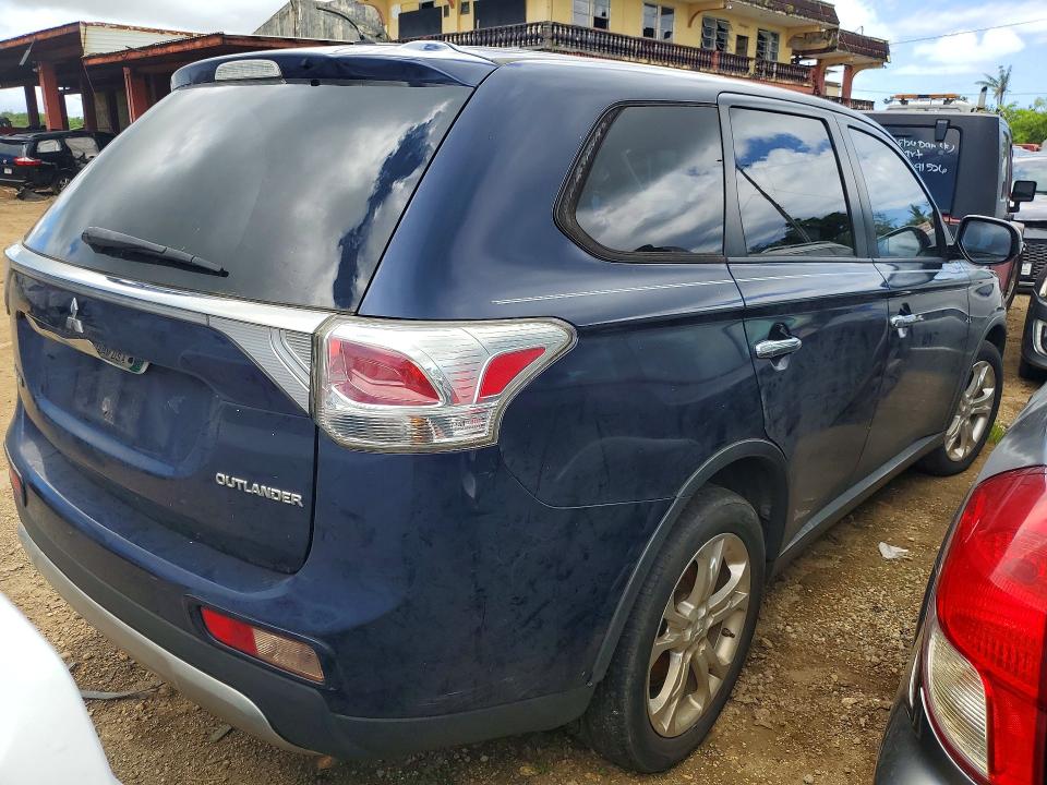 2015 Mitsubishi Outlander მანქანა იყიდება აუქციონზე, vin: JA4AD3A33FZ000821, აუქციონის ნომერი: 50118026