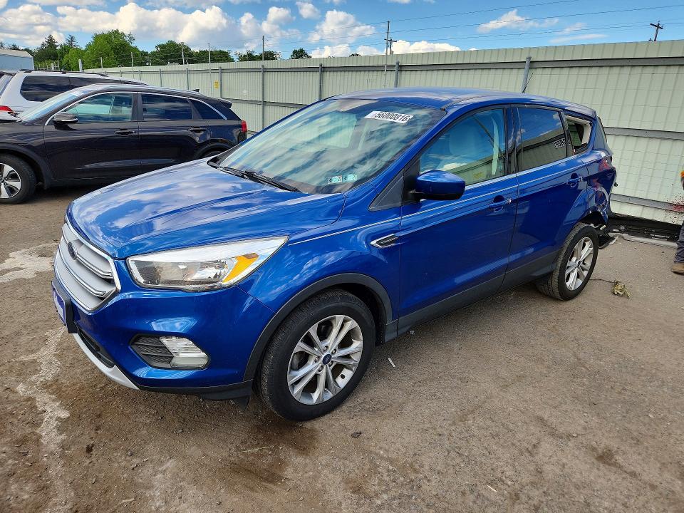 56000816 :رقم المزاد ، 1FMCU0GD0HUE83421 vin ، 2017 Ford Escape مزاد بيع