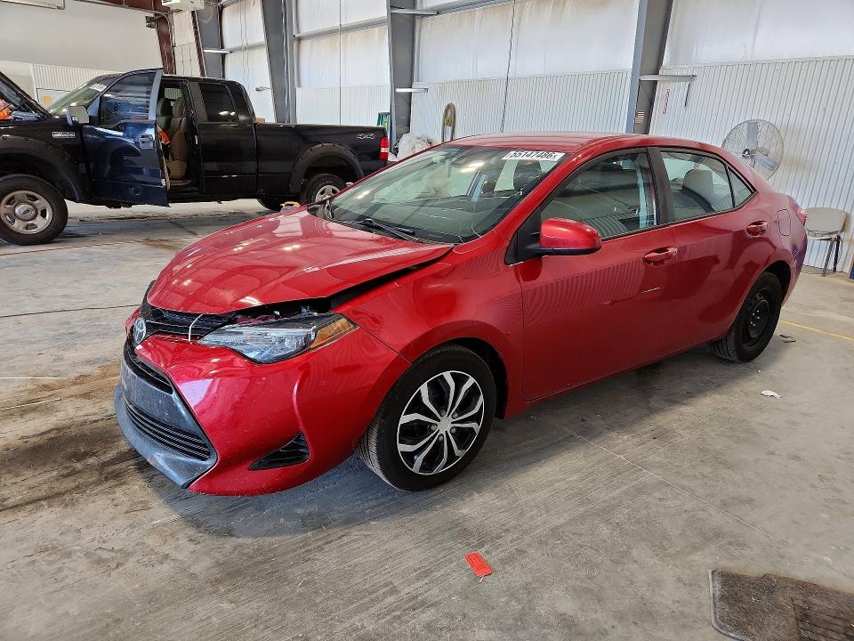 Продажа на аукционе авто 2018 Toyota Corolla, vin: 2T1BURHE5JC995626, номер лота: 55147486