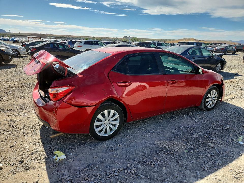 Продажа на аукционе авто 2018 Toyota Corolla, vin: 2T1BURHE2JC018430, номер лота: 55785026