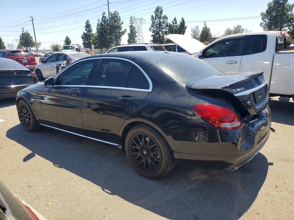 58424286 :رقم المزاد ، 55SWF4JB4FU072716 vin ، 2015 Mercedes-benz C مزاد بيع