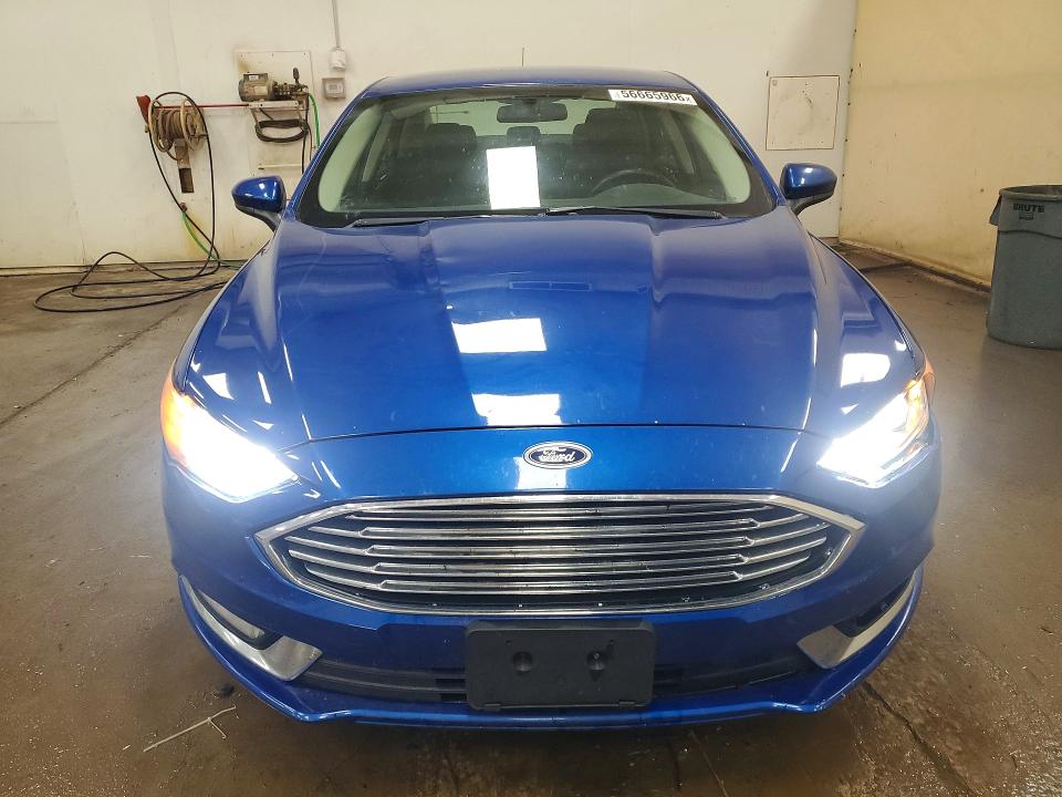 56665966 :رقم المزاد ، 3FA6P0G75HR395058 vin ، 2017 Ford Fusion مزاد بيع
