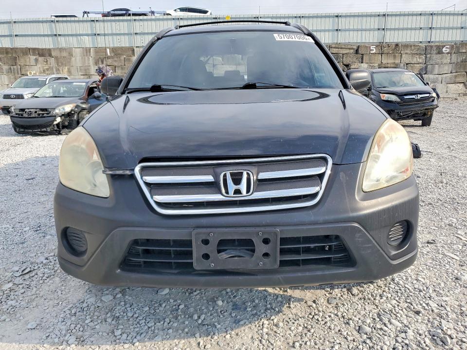 57007006 :رقم المزاد ، SHSRD78805U322282 vin ، 2005 Honda Cr-v مزاد بيع