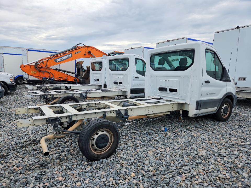 55571836 :رقم المزاد ، 1FDBW5Z84NKA01589 vin ، 2022 Ford Transit مزاد بيع