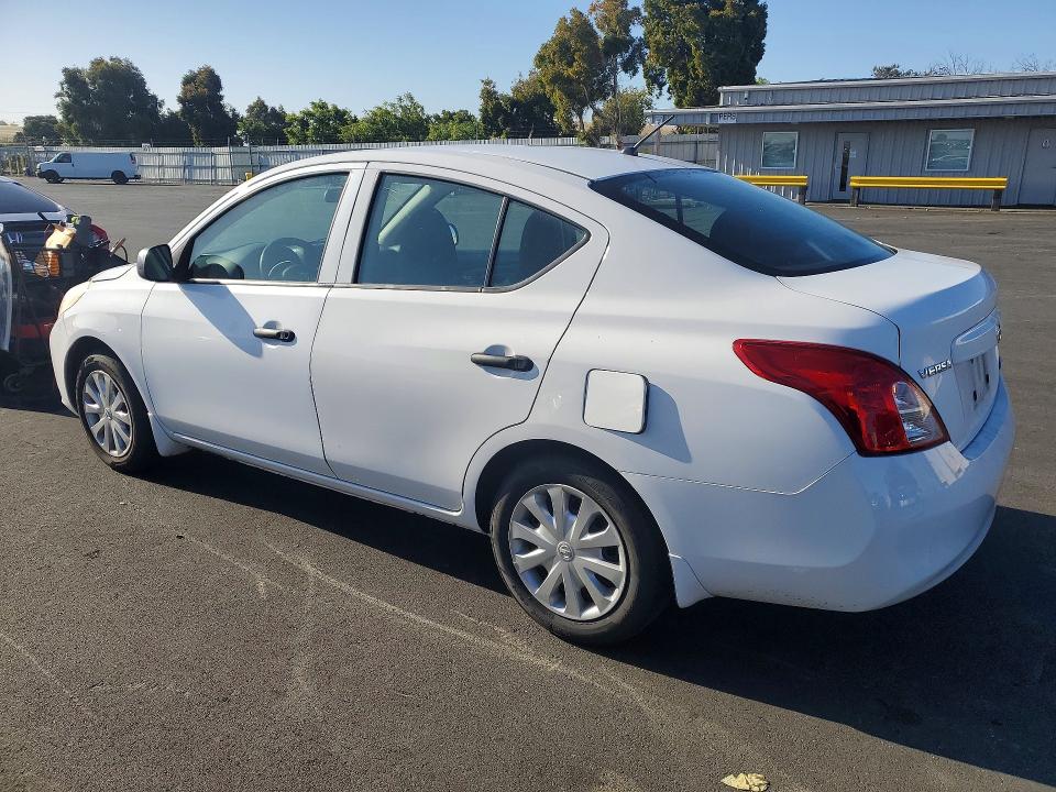 55175876 :رقم المزاد ، 3N1CN7AP6EL839098 vin ، 2014 Nissan Versa مزاد بيع
