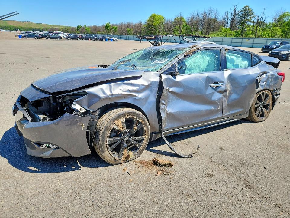56031826 :رقم المزاد ، 1N4AA6AP5HC438383 vin ، 2017 Nissan Maxima مزاد بيع