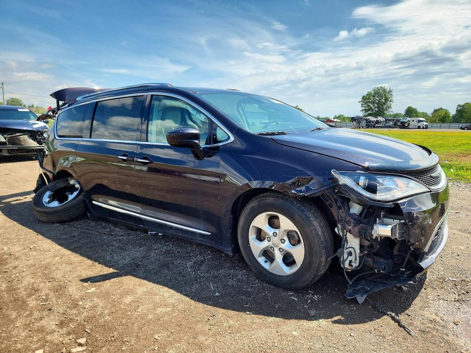 2017 Chrysler Pacifica მანქანა იყიდება აუქციონზე, vin: 2C4RC1EG9HR627940, აუქციონის ნომერი: 57110816