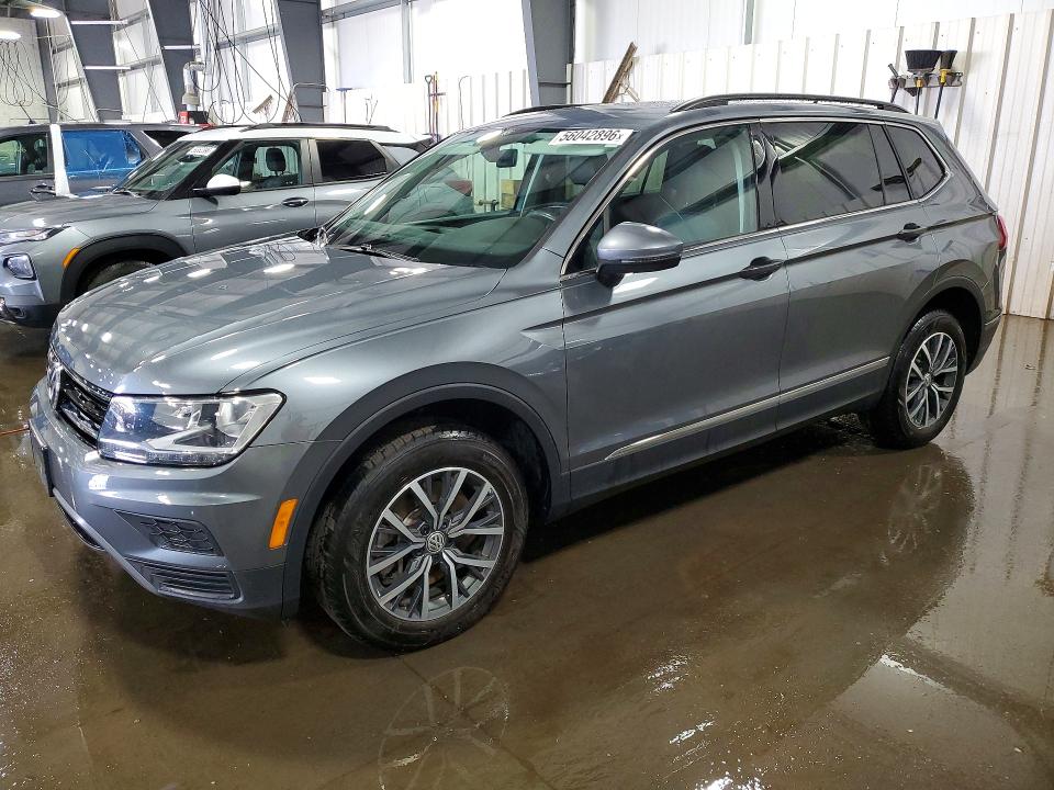 Продаж на аукціоні авто 2018 Volkswagen Tiguan, vin: 3VV2B7AX0JM220939, номер лоту: 56042896