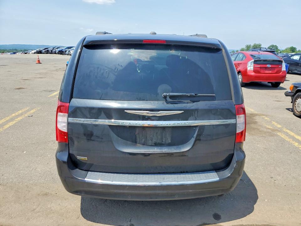 59228796 :رقم المزاد ، 2A4RR5DG1BR708651 vin ، 2011 Chrysler Town & Country مزاد بيع