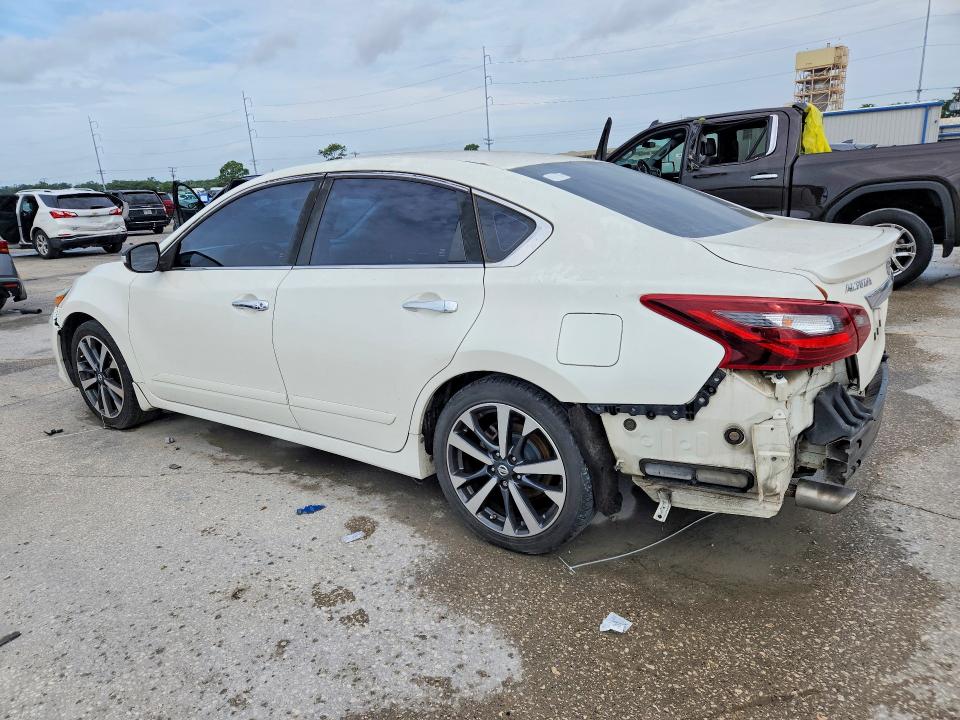 2017 Nissan Altima მანქანა იყიდება აუქციონზე, vin: 1N4AL3AP8HC160765, აუქციონის ნომერი: 57428956