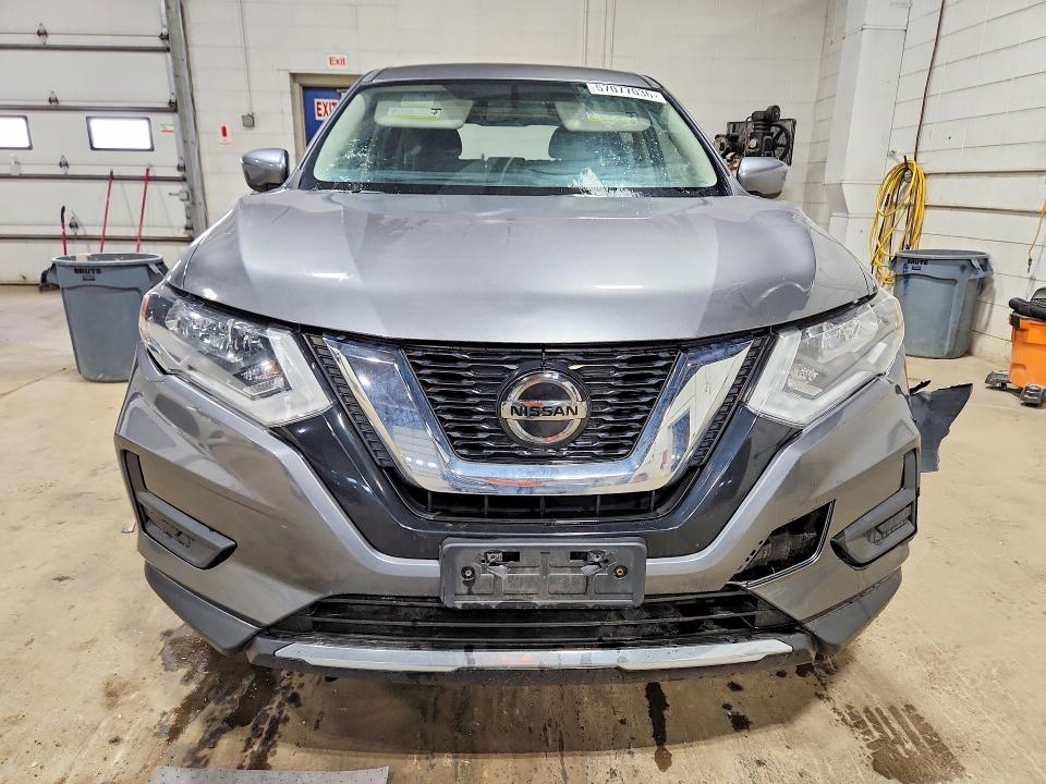 57077036 :رقم المزاد ، JN8AT2MV1JW315521 vin ، 2018 Nissan Rogue S Aw مزاد بيع