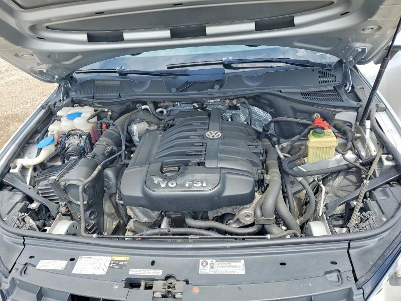 57540396 :رقم المزاد ، WVGEF9BP0DD013795 vin ، 2013 Volkswagen Touareg مزاد بيع