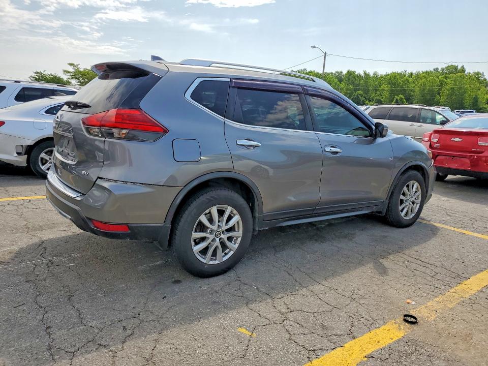 58495826 :رقم المزاد ، KNMAT2MT7HP611030 vin ، 2017 Nissan Rogue مزاد بيع