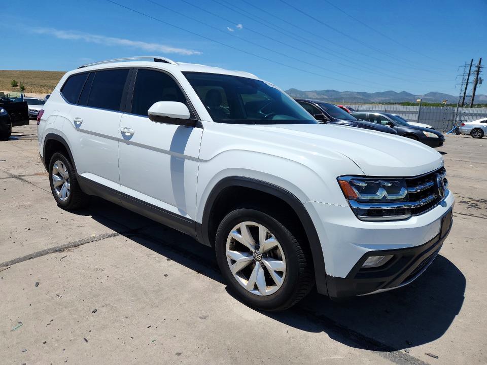 Продажа на аукционе авто 2018 Volkswagen Atlas, vin: 1V2LR2CA8JC507245, номер лота: 57609226